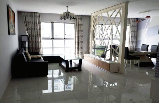 Four bedroom apartment for lease in Happy Valley district 7 HCMC